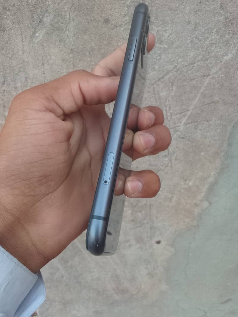Apple iPhone 11 2
