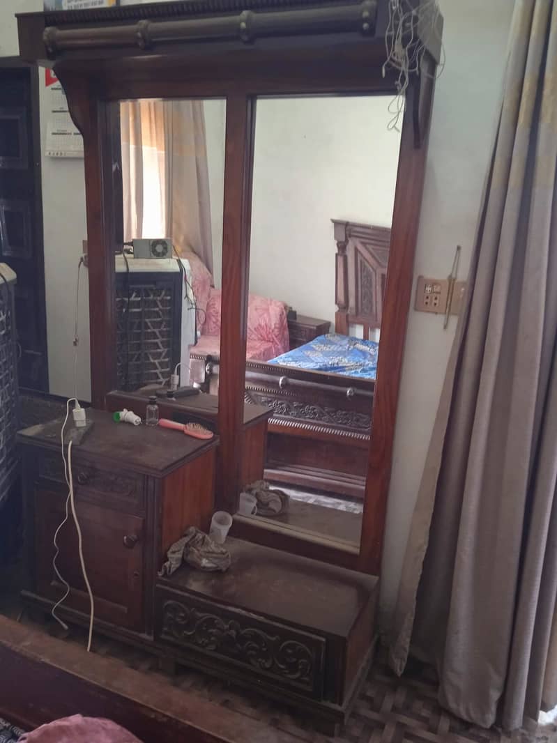 Bed and Dressing Table 2