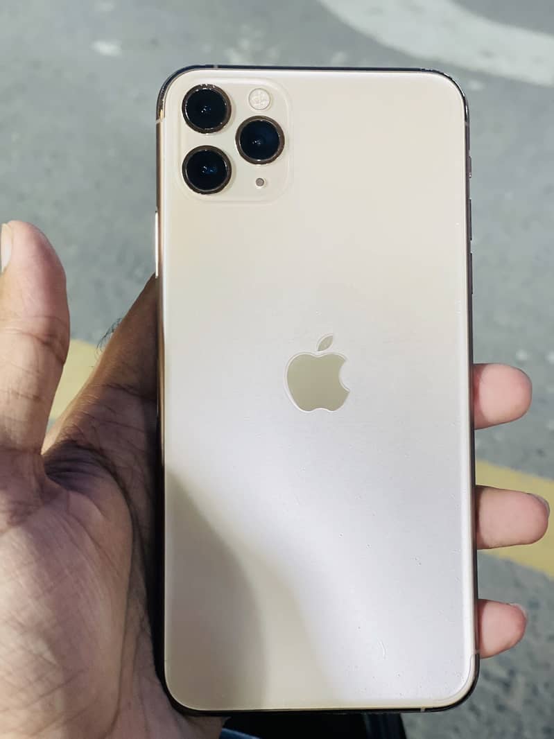 Apple iPhone 11 Pro Max 1
