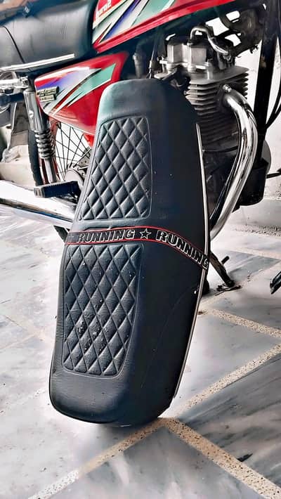 honda 125 original seat model 22
