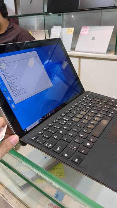 laptop specs: 8/ 256gb  smooth laptop detachable