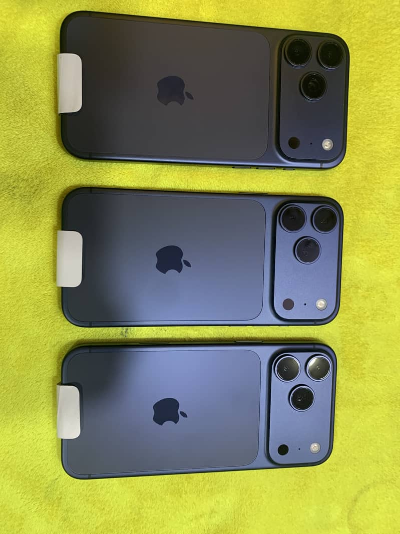 Apple iPhone 17 Pro Max 1
