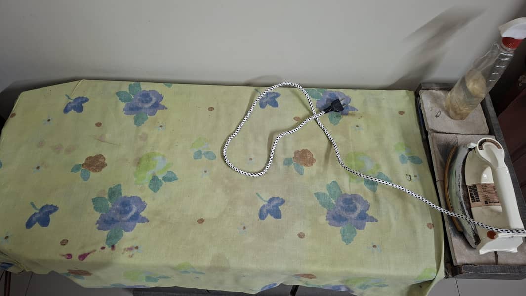IRON STAND 4