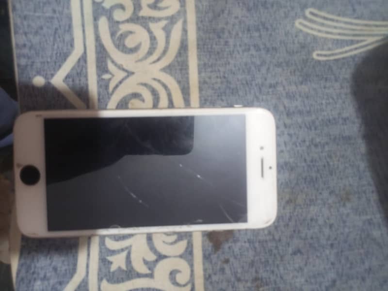 Apple iPhone 6S 1