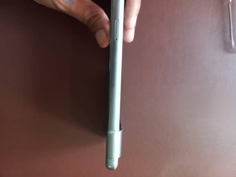 Google Pixel 8 5
