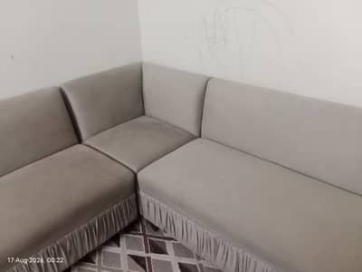 l shape sofa hai 7seater shifting issue hai