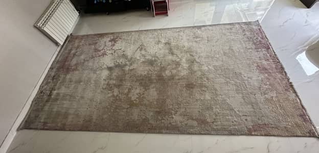 Carpet 8 feet by 6 feet