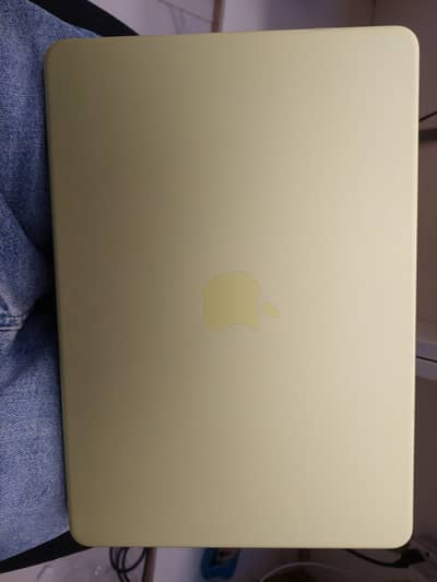 Apple macbook neo 8 gb 256 gb with box charger warranty 8 months