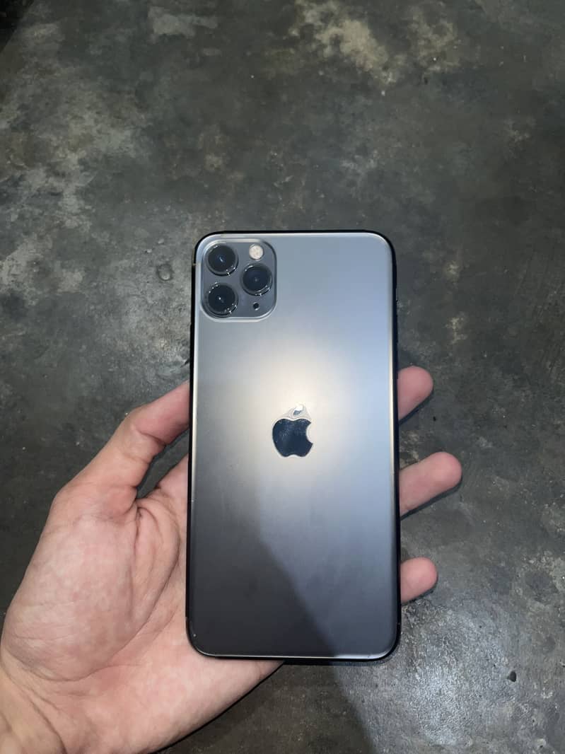 Apple iPhone 11 Pro Max 3