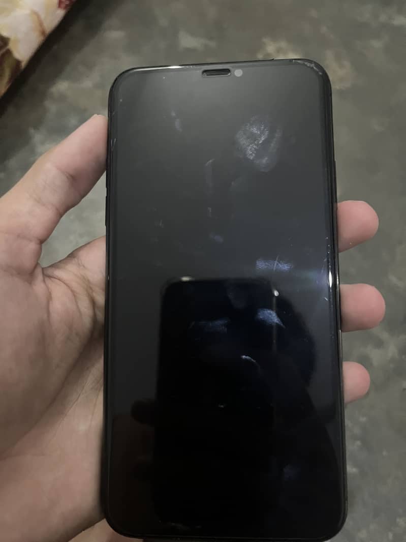 Apple iPhone 11 Pro Max 6