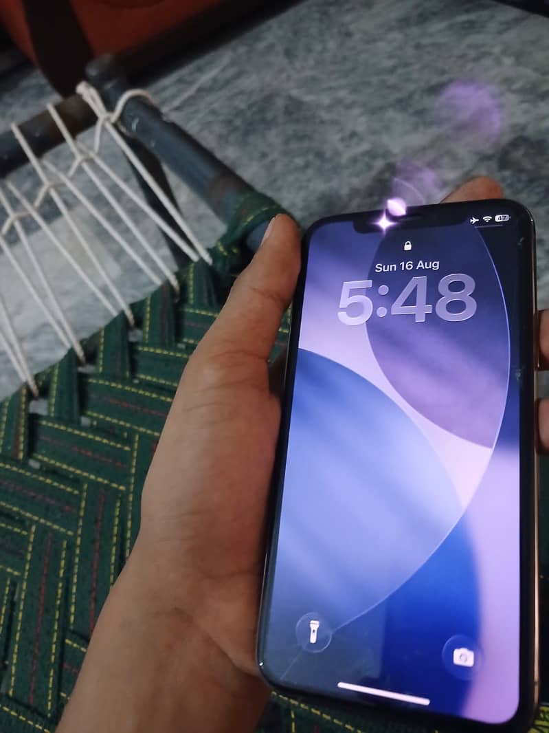 Apple iPhone 11 Pro 7