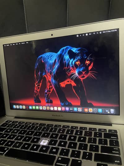 Macbook Air 2017 Condition 10/8