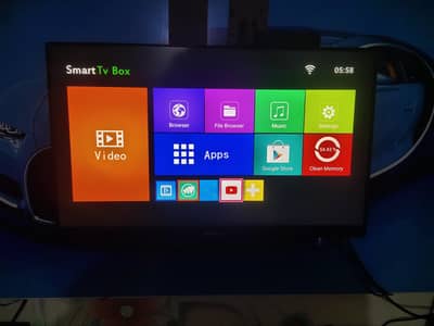 24inch 4k ganing led monitor whit keyboard and mouse full setup