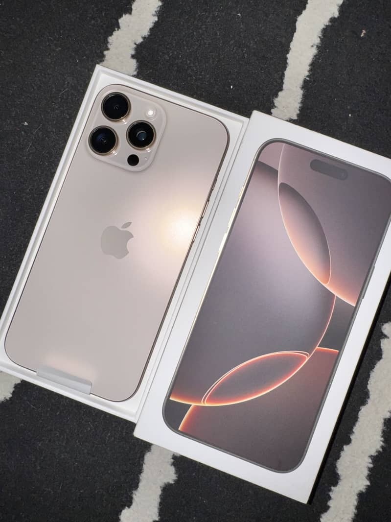 Apple iPhone 16 Pro Max 6