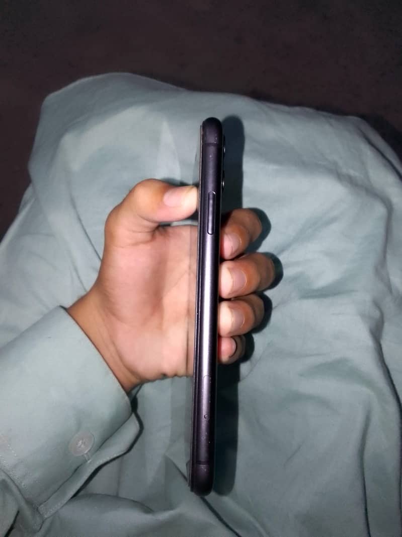 Apple iPhone 11 1