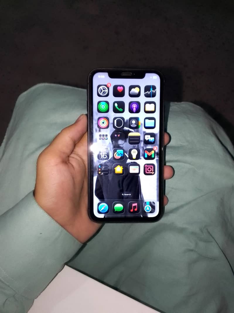 Apple iPhone 11 5