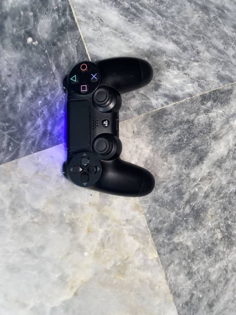 PlayStation 4 3