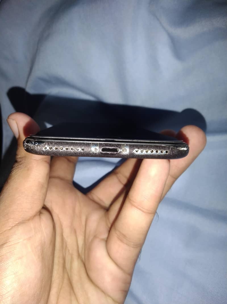 Apple iPhone 7 Plus 3