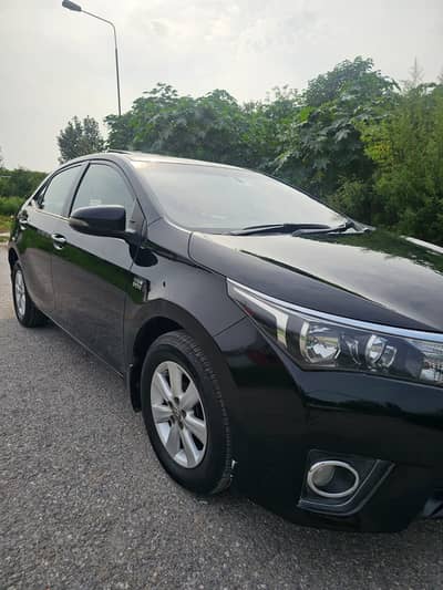 Toyota Corolla Altis Grande 2017