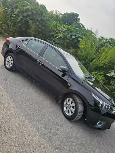Toyota Corolla Altis Grande 2017