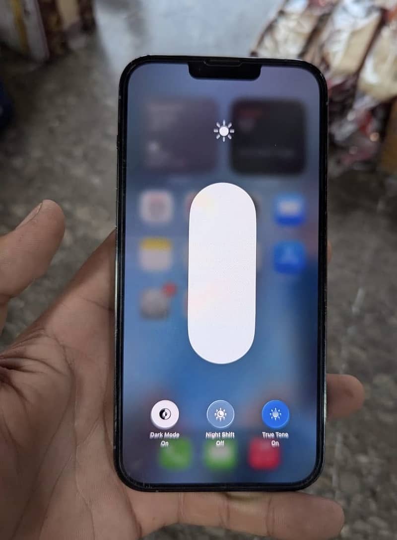 Apple iPhone 13 Pro Max 4