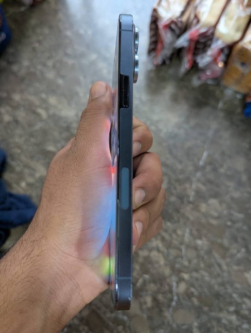 Apple iPhone 13 Pro Max 5