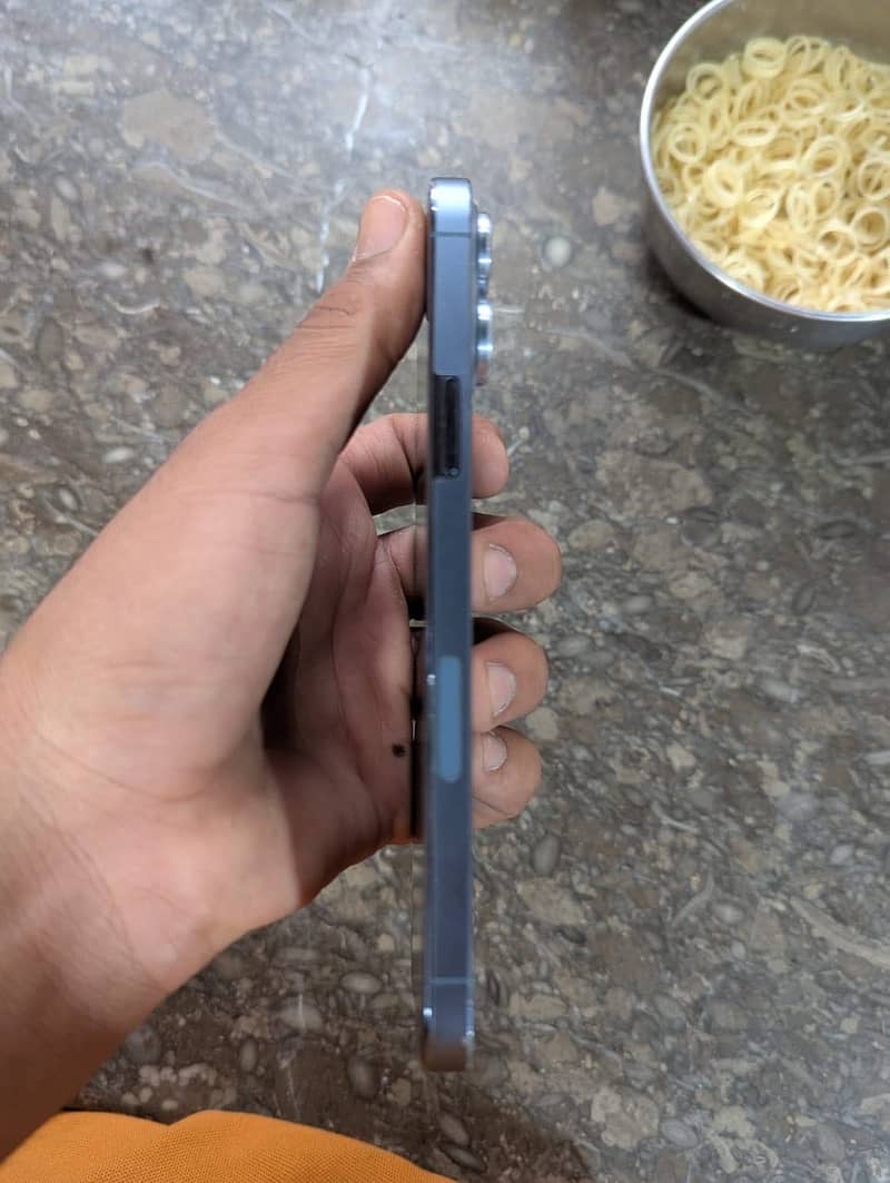 Apple iPhone 13 Pro Max 7