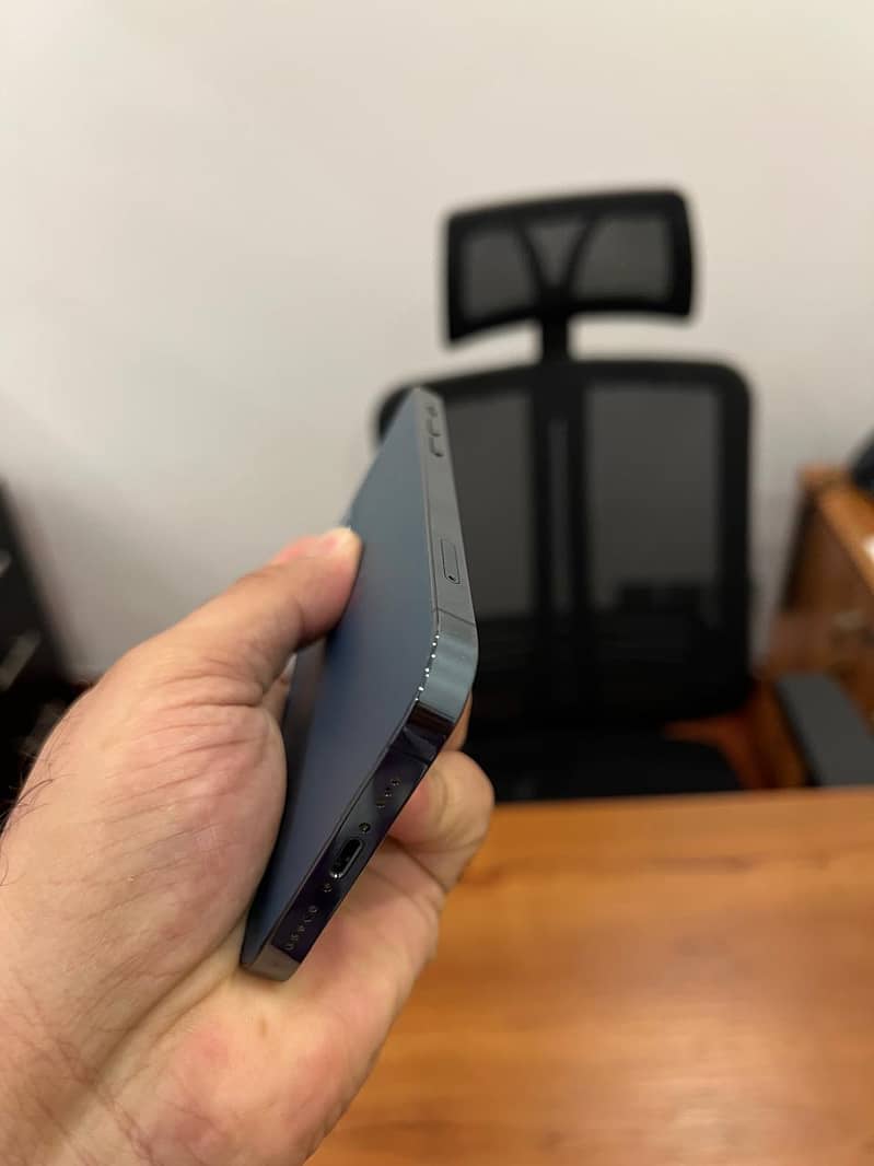 Apple iPhone 12 Pro 0