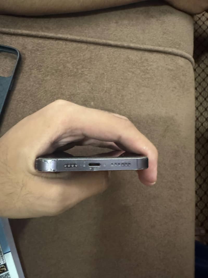 Apple iPhone 14 Pro Max 3
