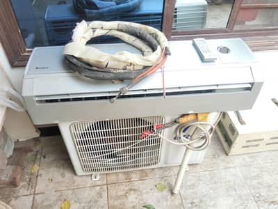 I am selling my used gree ac. Everything is ok chill like a new.