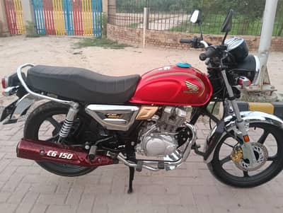 Honda CG150 Lush Condition 25/26 model only 2400 km drive