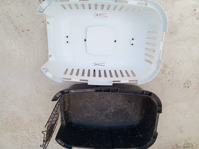 PLASTIC PET CAGE 1