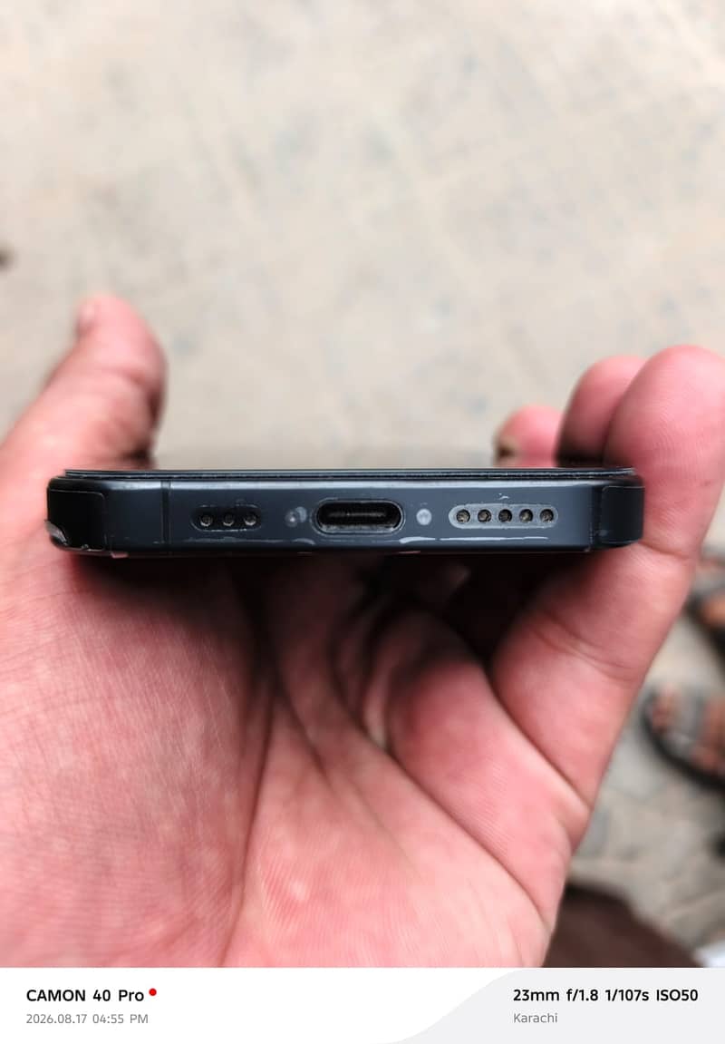 Apple iPhone 15 Pro 6
