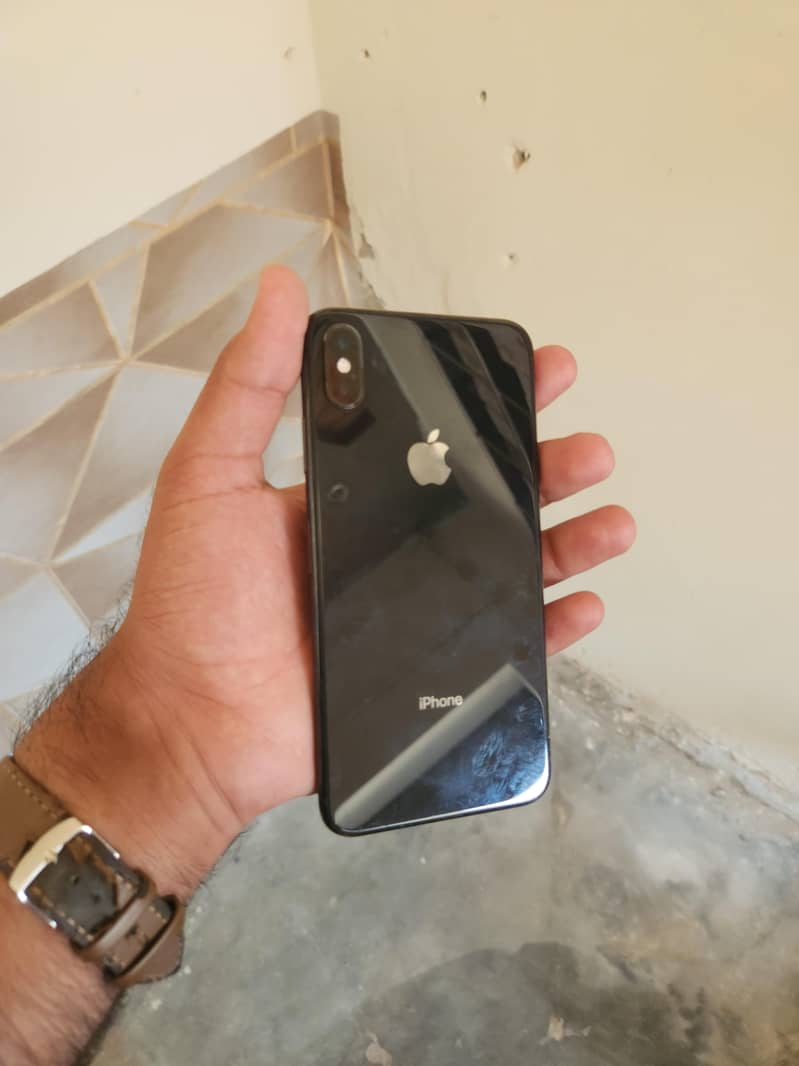 Apple iPhone XS Max 0