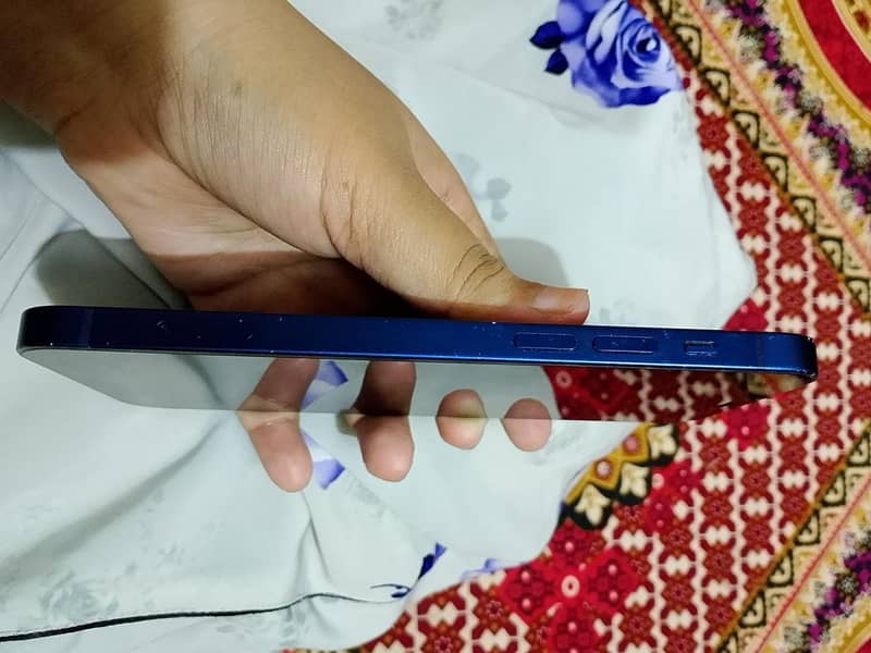 Iphone 12 3