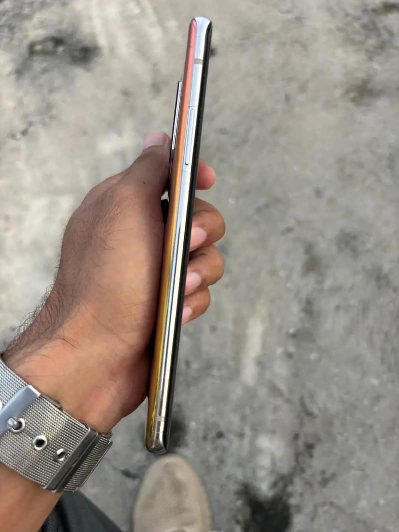 One Plus 8 5