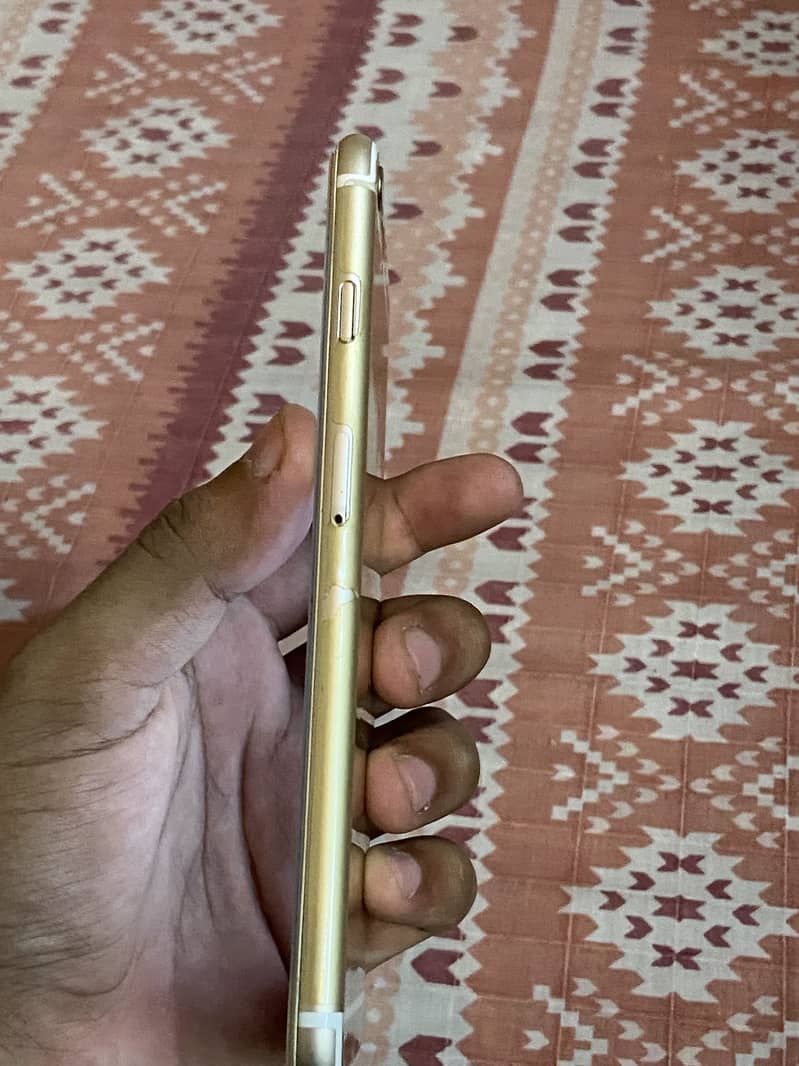 Apple iPhone 6S Plus 2