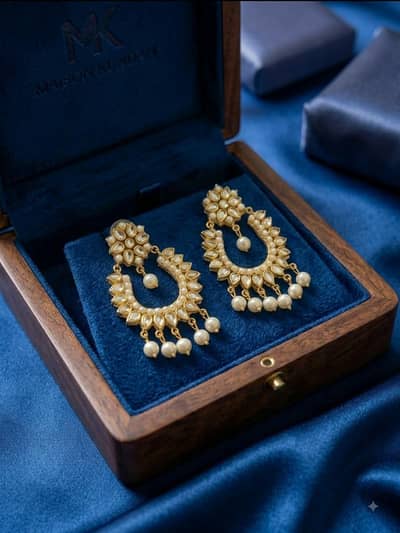 Elegant kundan earrings