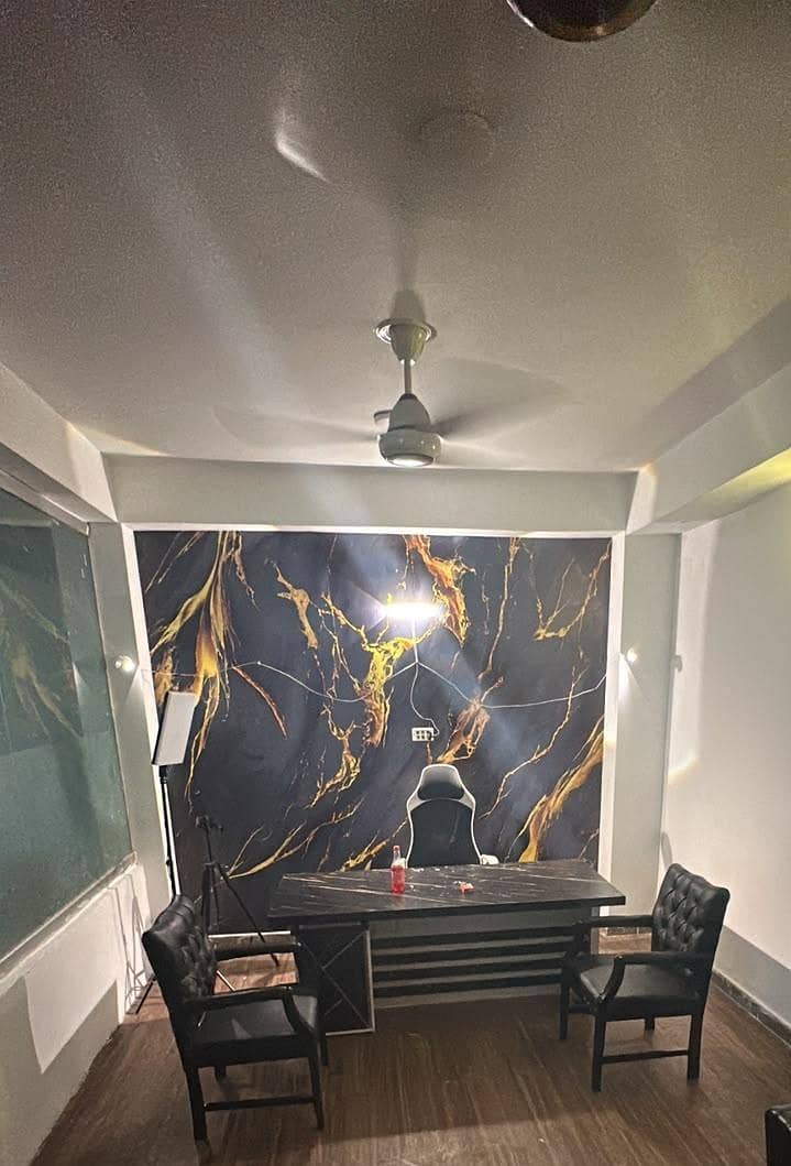 executive table and chair 0