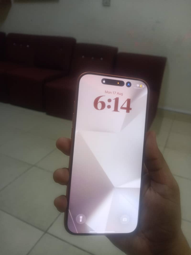 Apple iPhone 17 pro max 1