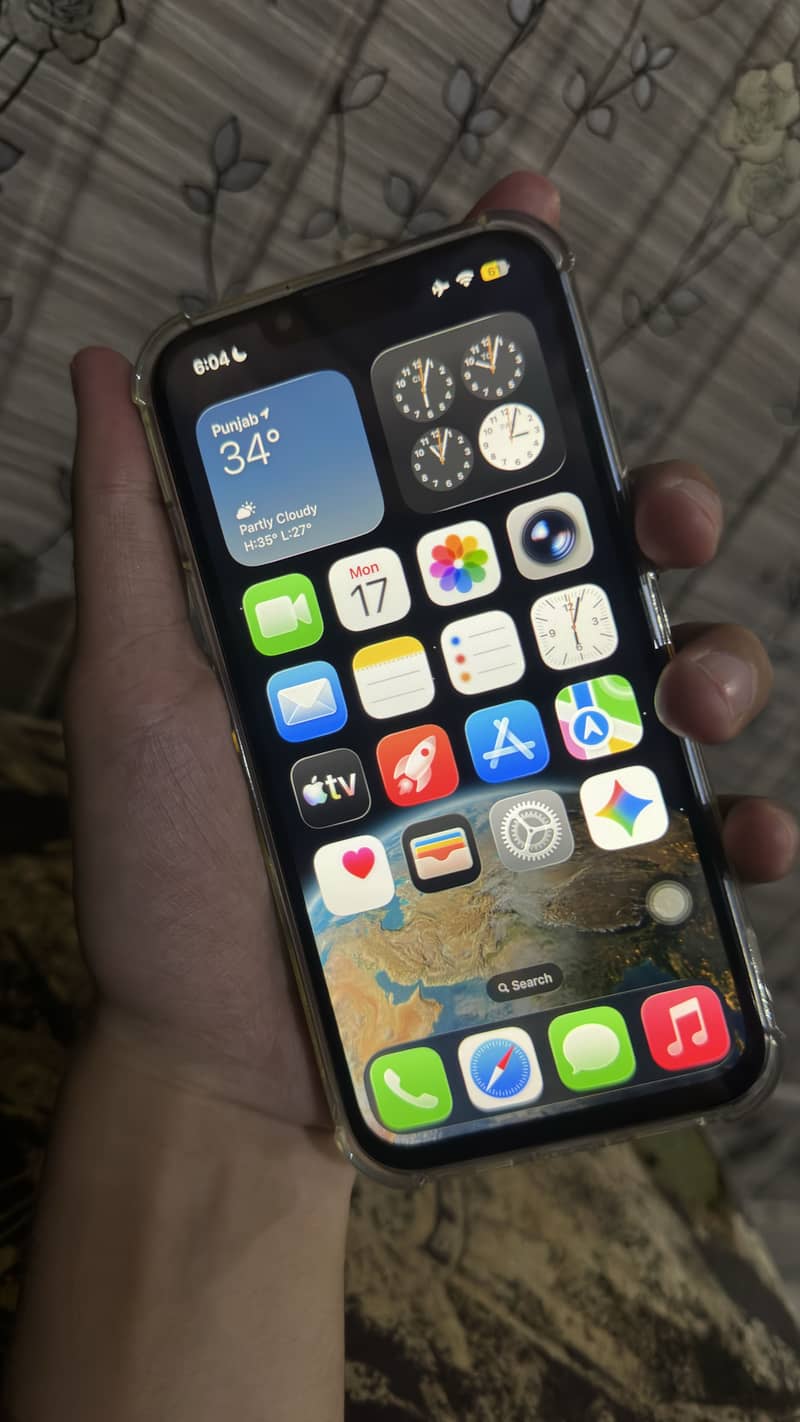 Apple iPhone 13 3