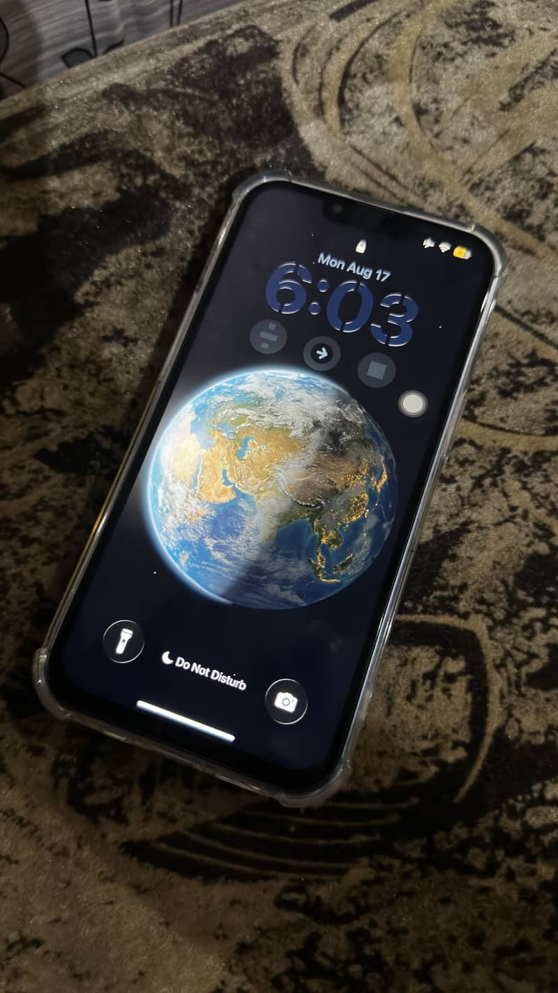 Apple iPhone 13 5