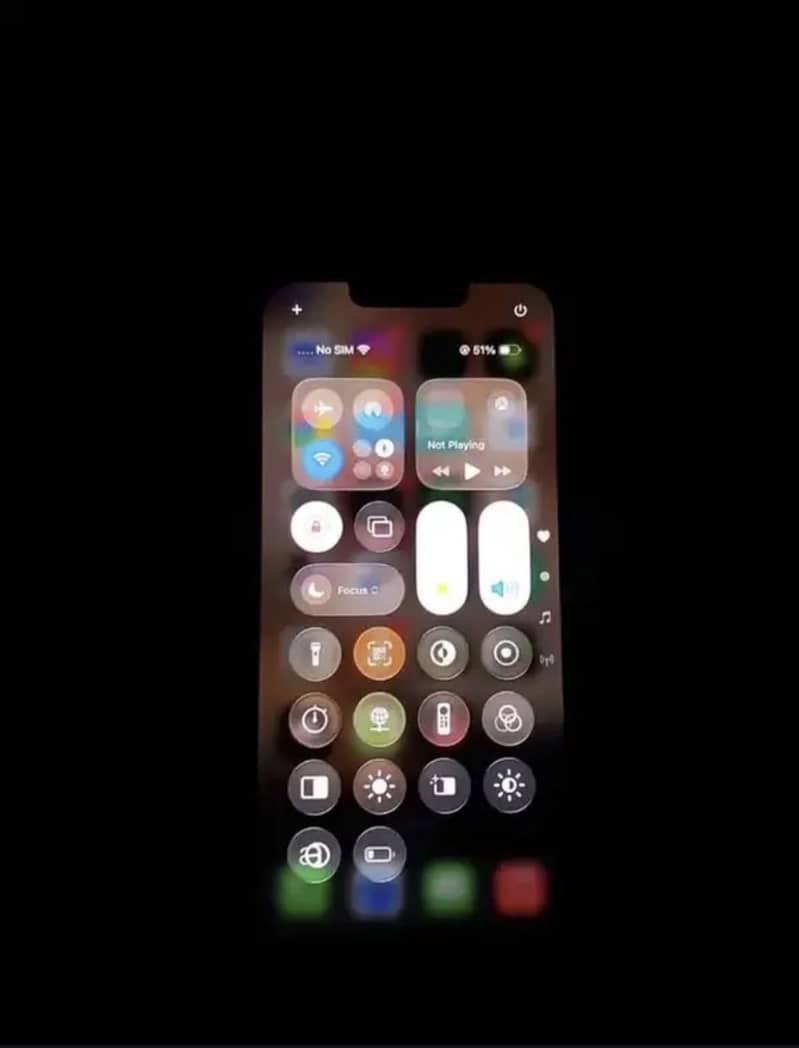 Apple iPhone 13 2