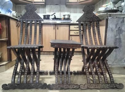 Antique Style Dining Table Set – 10 Saal Purana