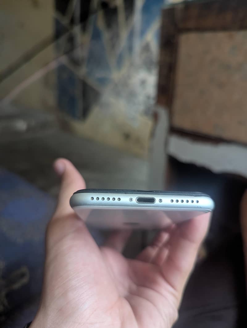 Apple iPhone SE 2