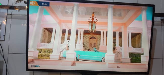 40 INCH LED SAMSUNG SIMPLE