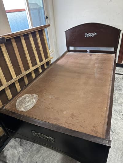2 single beds