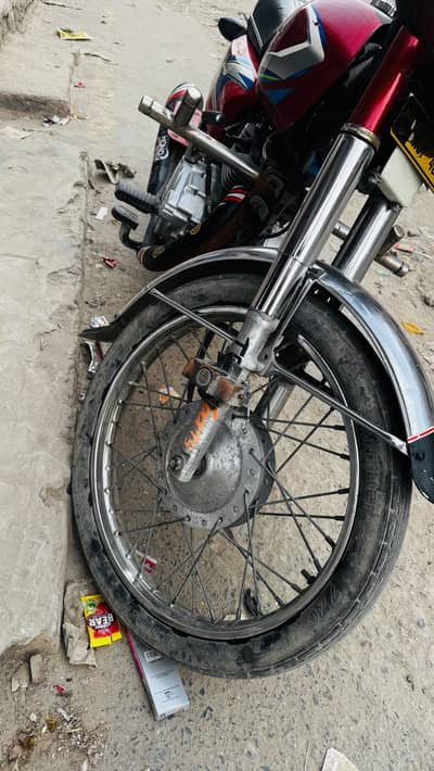 Honda 125 model 22,full ok condition,not single fault