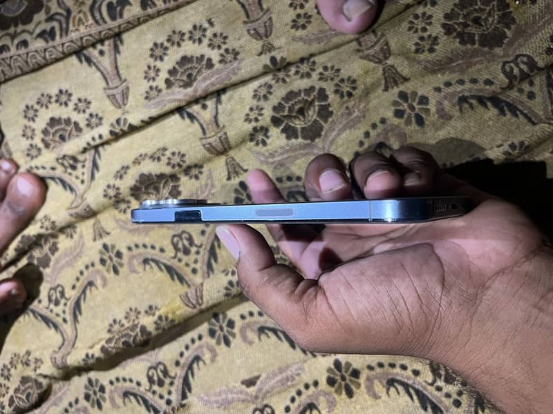 Apple iPhone 13 Pro Max 3