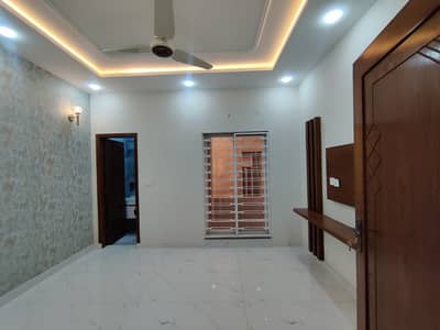 5 Marla First Floor Flat For Rent In Lahore